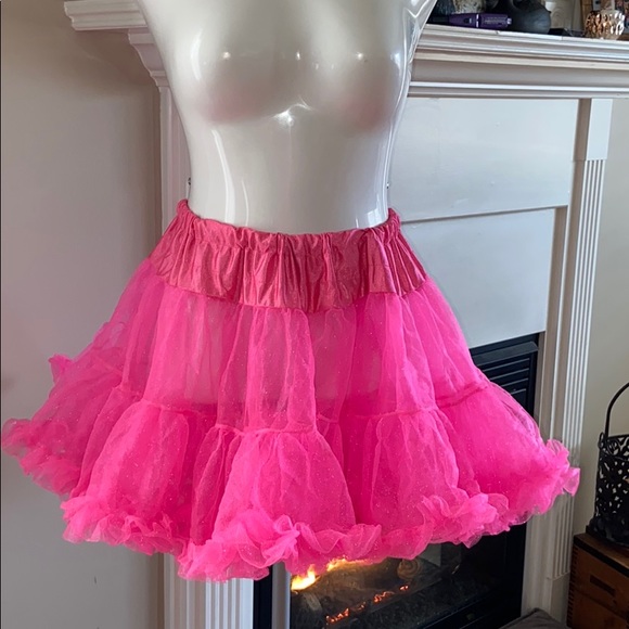Leg Avenue pink tulle petticoat skirt